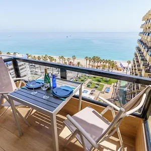 Amazing Views Beachfront With Swimming Pool , Benalmádena España